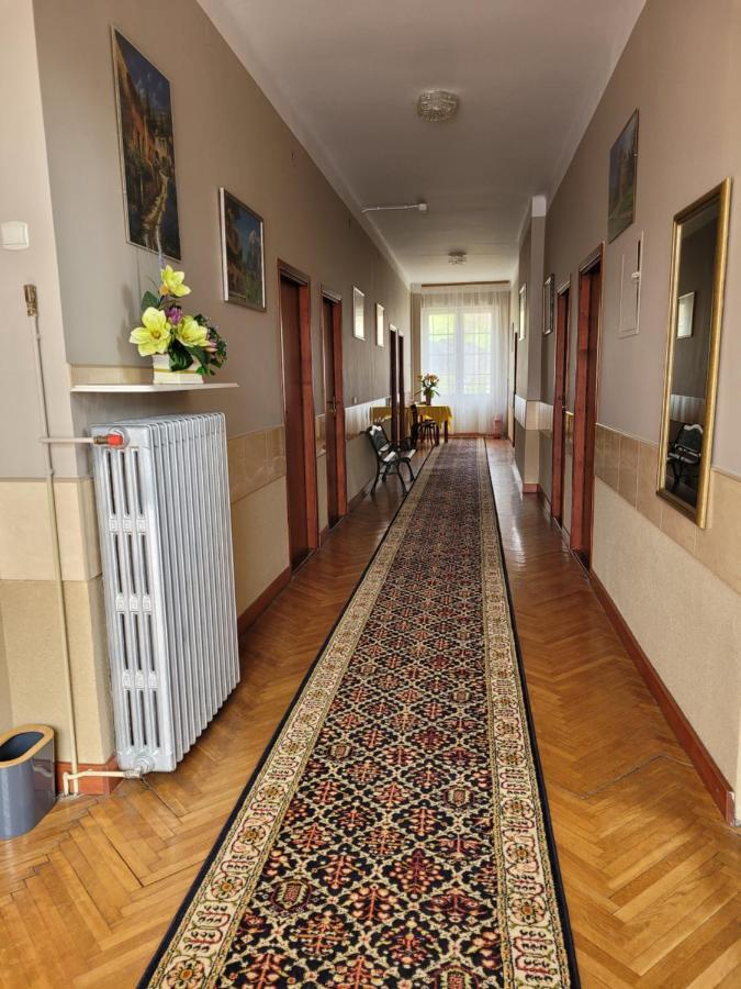 Zajazd Meran Krynica-Zdrój Esterno foto